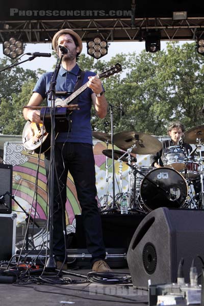 PIERS FACCINI - 2011-09-11 - PARIS - Parc de Bagatelle - 